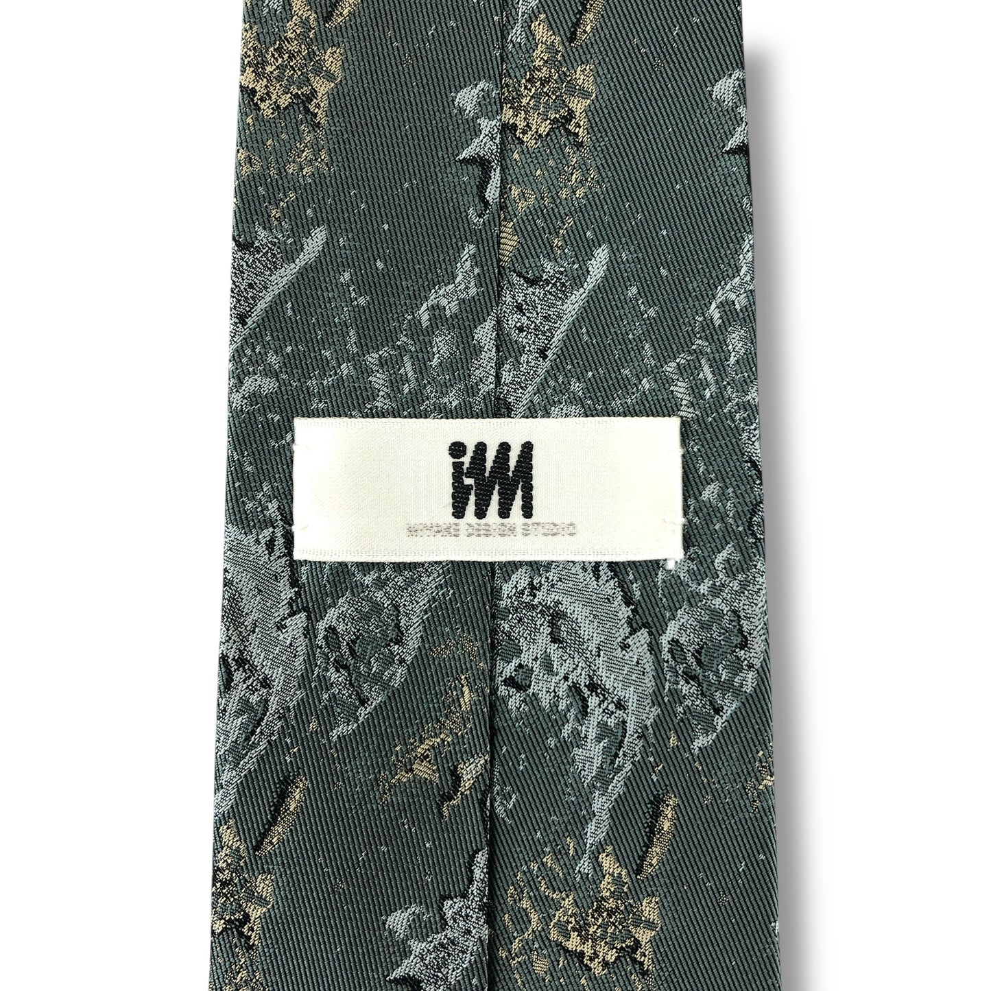 【7537】美品！イッセイミヤケ　ネクタイ　グリーン系