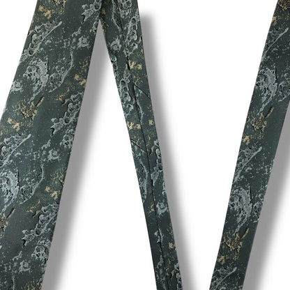 【7537】美品！イッセイミヤケ　ネクタイ　グリーン系