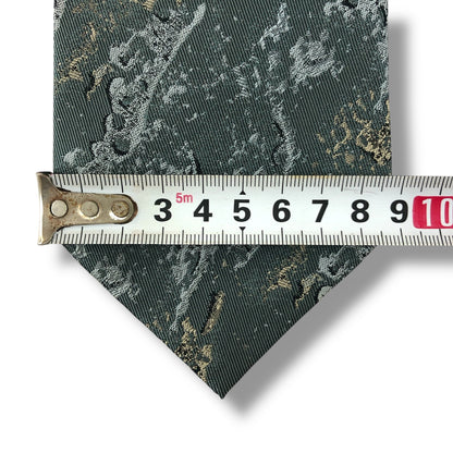 【7537】美品！イッセイミヤケ　ネクタイ　グリーン系