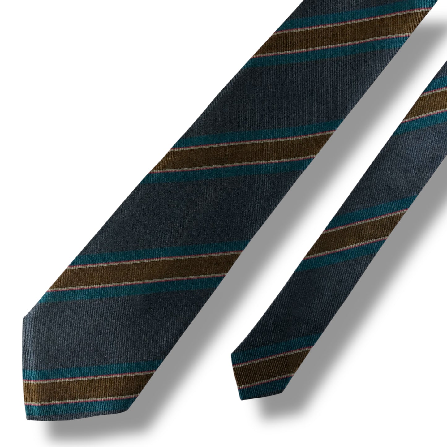 【7545】良品！アクアスキュータム　ネクタイ　グレー系