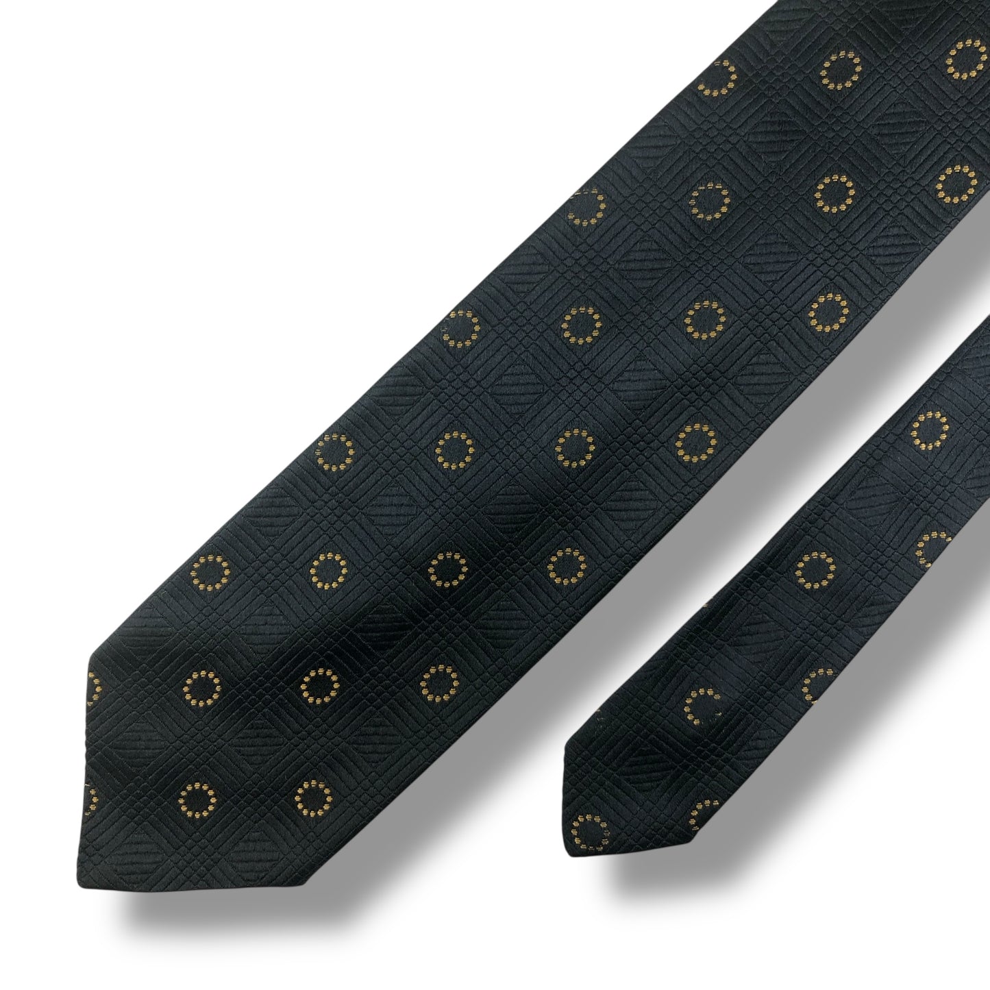 【7551】良品！バーバリー　ネクタイ　ブラック系