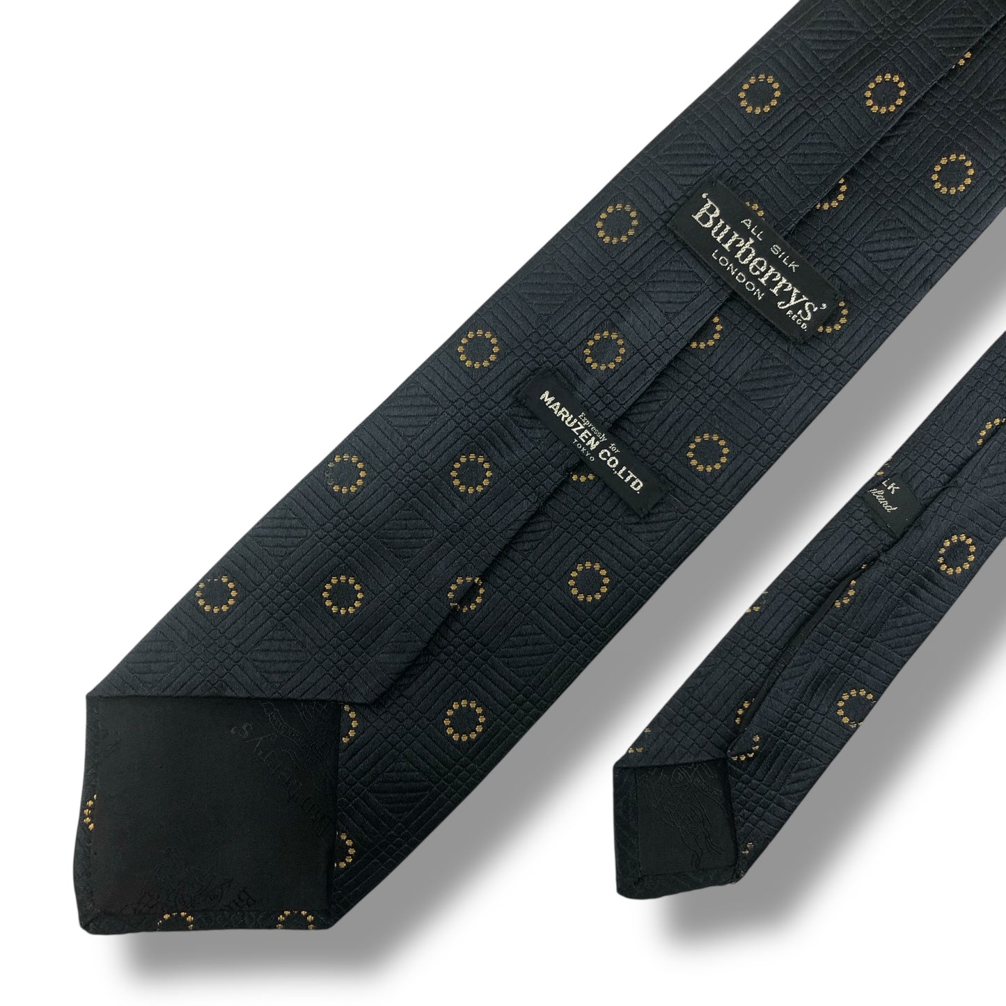 【7551】良品！バーバリー　ネクタイ　ブラック系