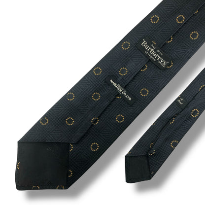 【7551】良品！バーバリー　ネクタイ　ブラック系