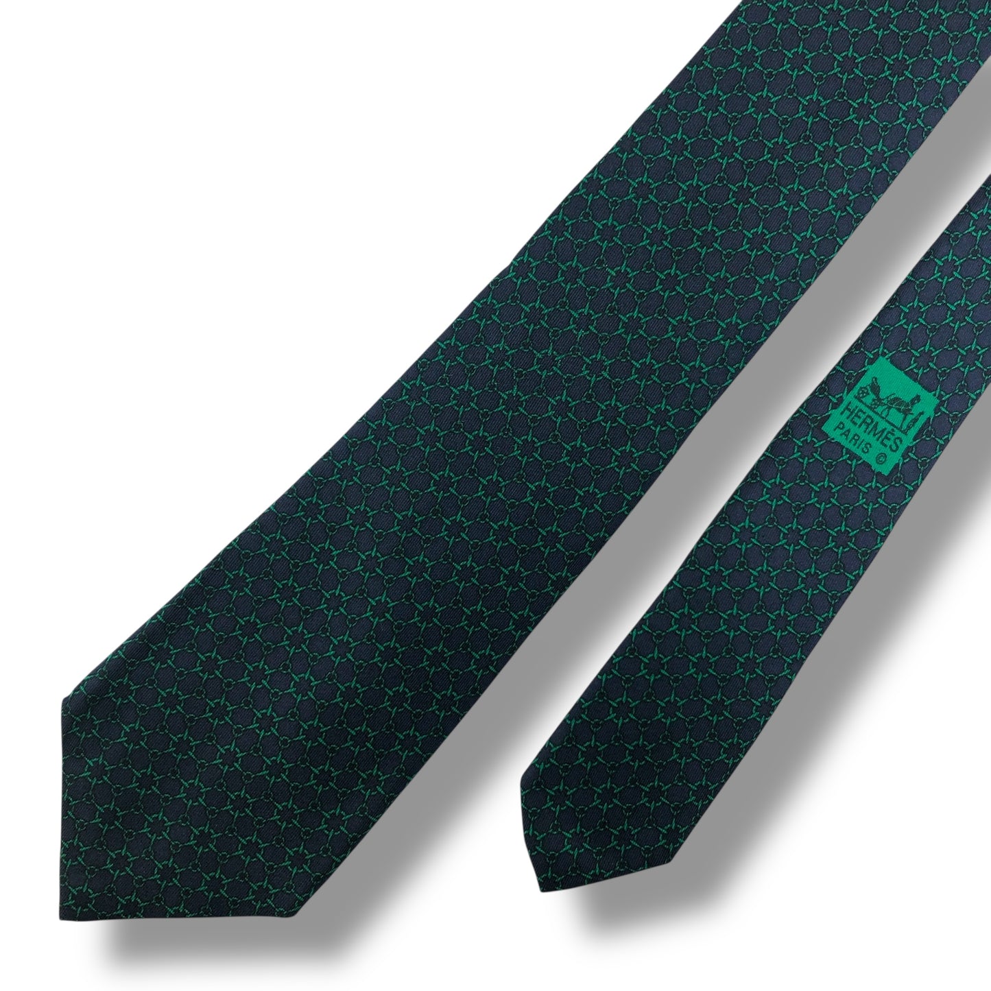 【7553】良品！エルメス　ネクタイ　グリーン系