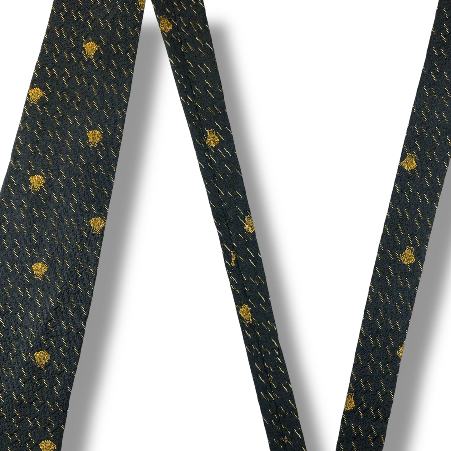 【7577】良品！ジャンニヴェルサーチ　ネクタイ　ブラック系