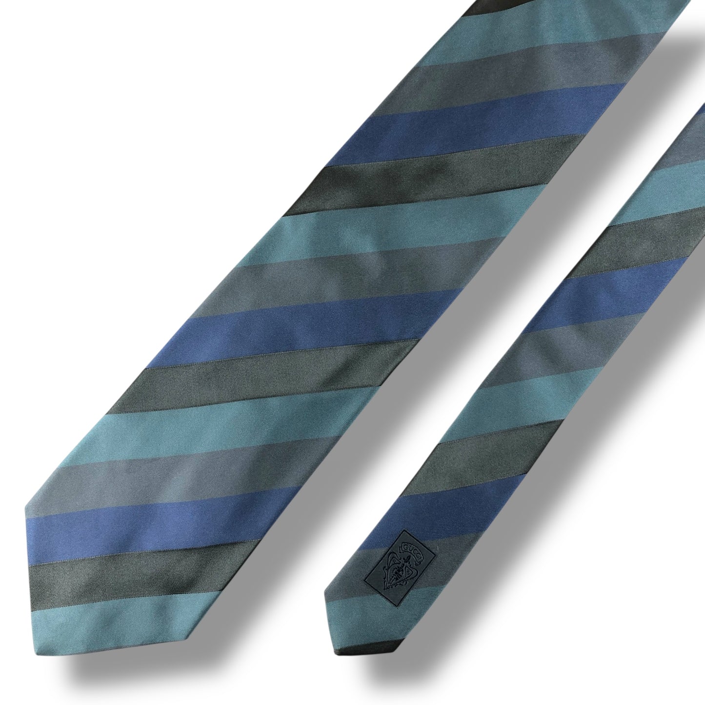 【7593】良品！グッチ　ネクタイ　水色系　ストライプ柄