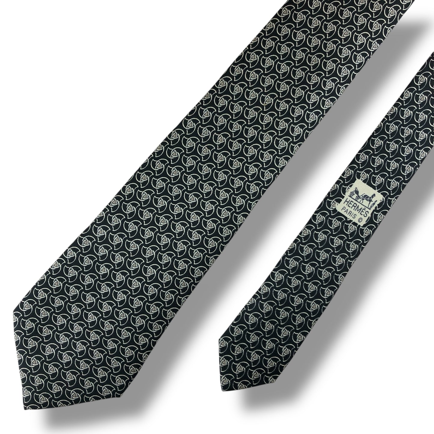 【7623】良品！エルメス　ネクタイ　ブラック系