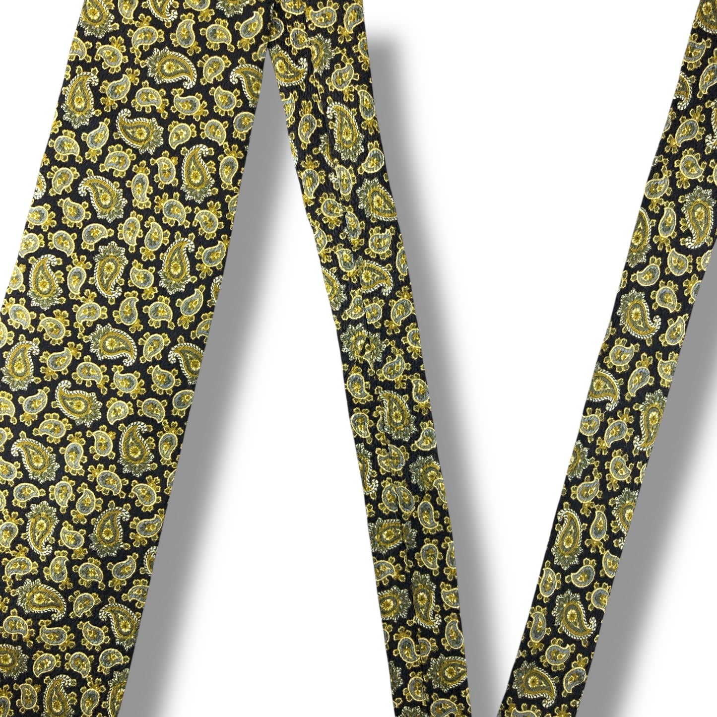 【7626】良品！バーバリー　ネクタイ　ブラック系　ゴールド系