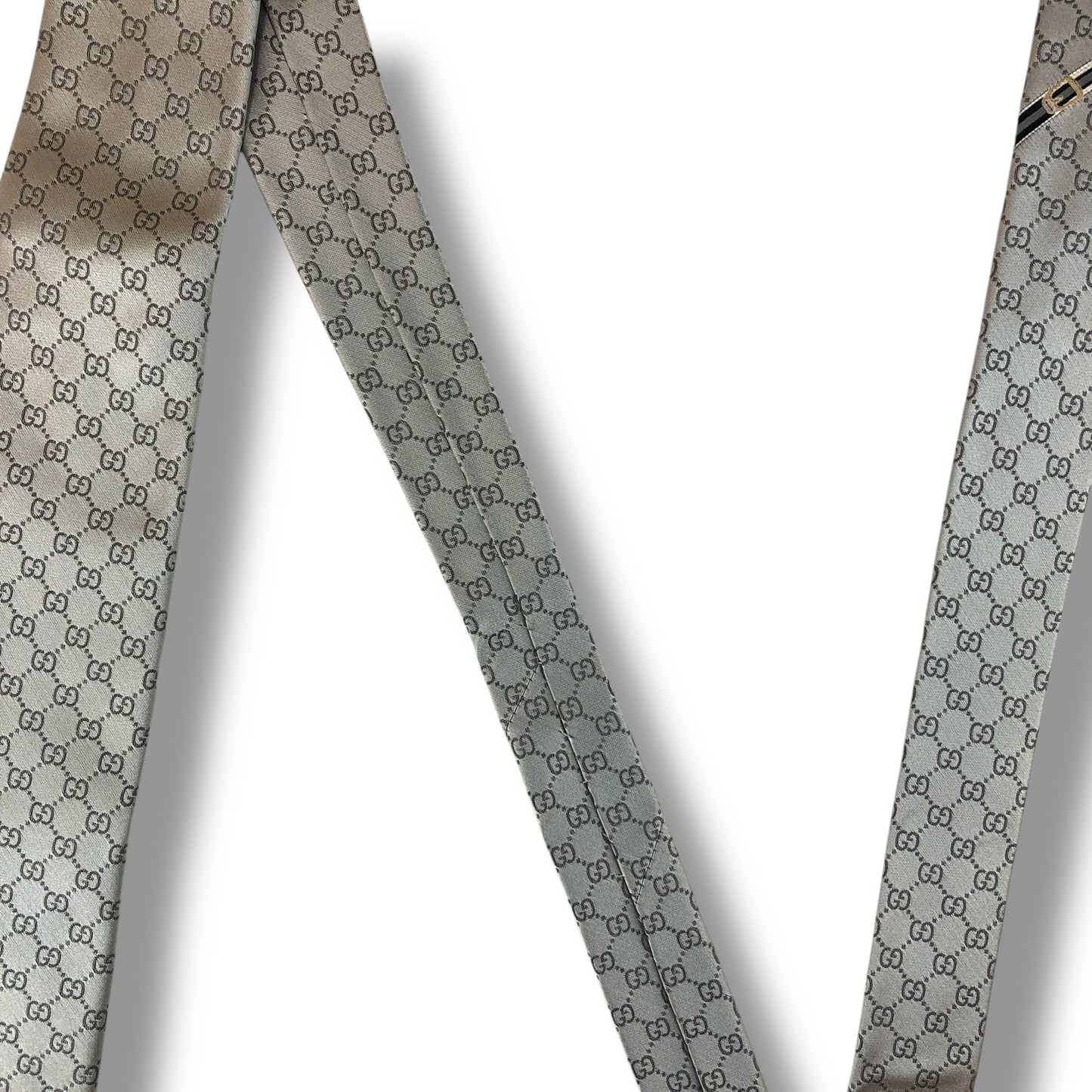 【7631】良品！グッチ　ネクタイ　シルバー系