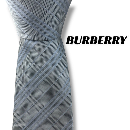 【7653】美品ー良品！バーバリー　ネクタイ　水色系　チェック柄