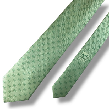 【7655】美品！エルメス　ネクタイ　ライトグリーン系