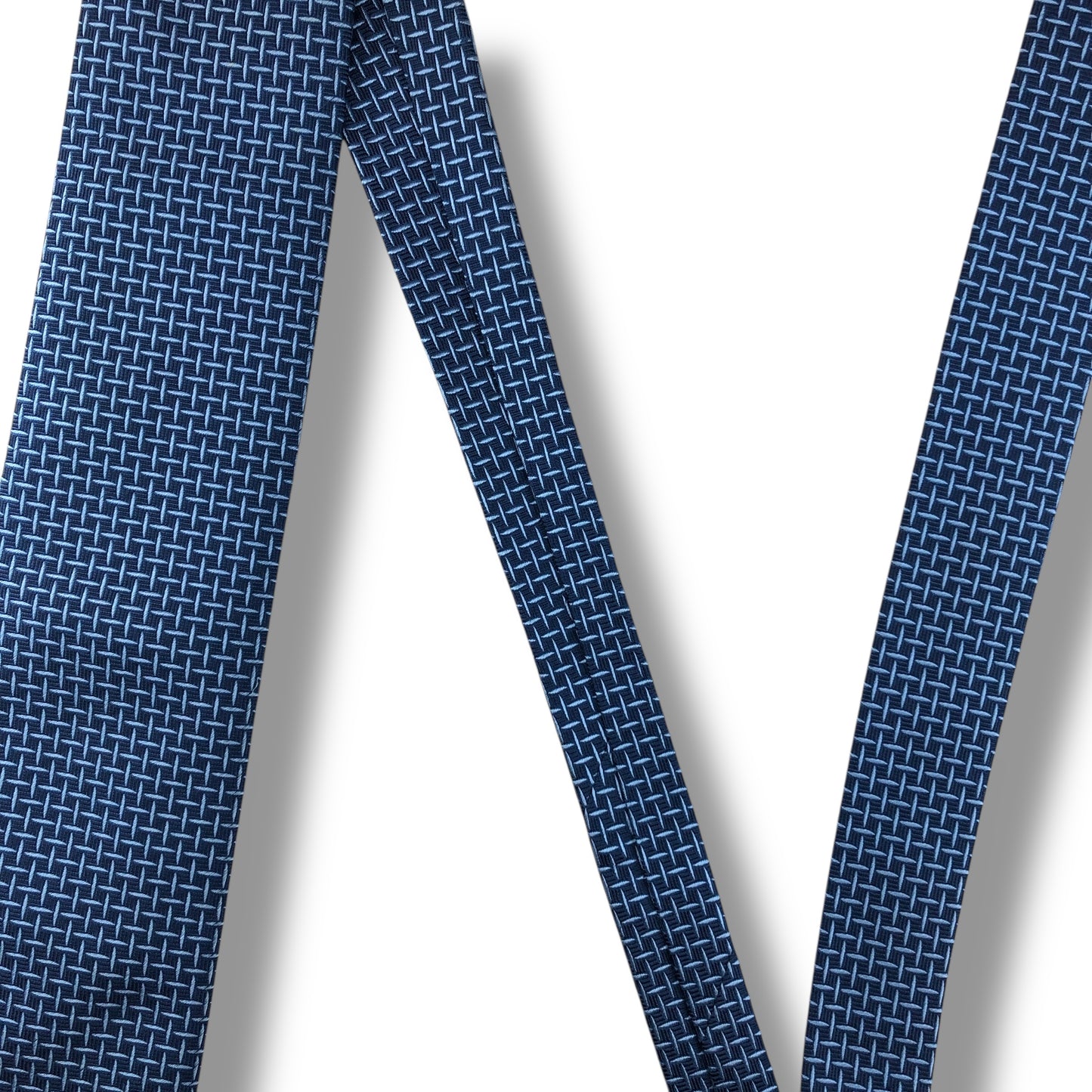 【7656】美品ー良品！エルメス　ネクタイ　ブルー系　H柄