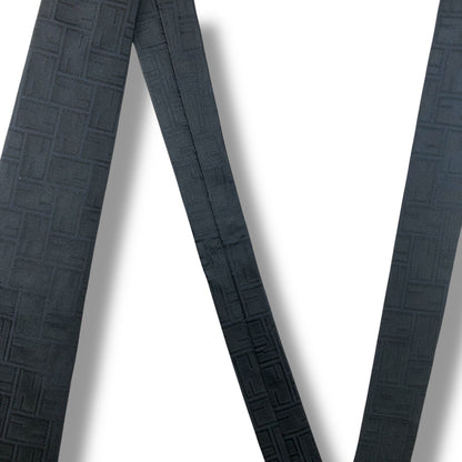 【7663】美品！フェンディ　ネクタイ　ブラック系　FF ズッカ柄