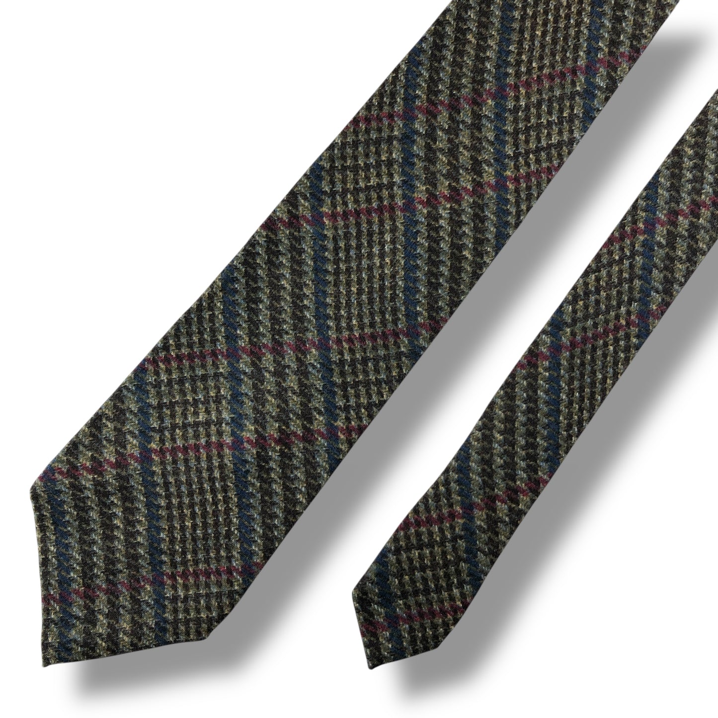 【7671】美品！アクアスキュータム　ネクタイ　グレー系