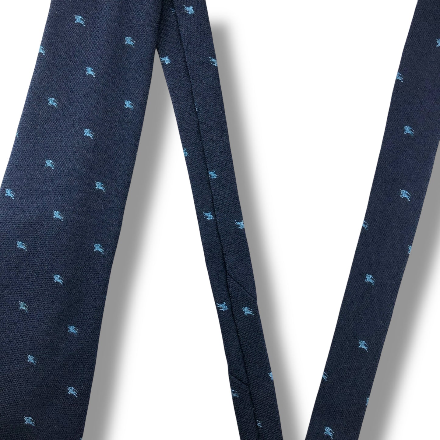 【7679】美品！バーバリー　ネクタイ　ネイビー系