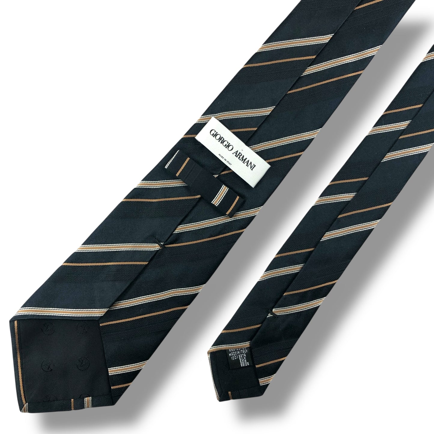 【7690】美品！アルマーニ　ネクタイ　ブラック系　ストライプ柄