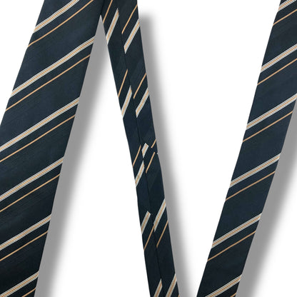 【7690】美品！アルマーニ　ネクタイ　ブラック系　ストライプ柄