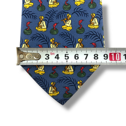 【7712】美品ー良品！エルメス　ネクタイ　水色系　ヘビ使い柄