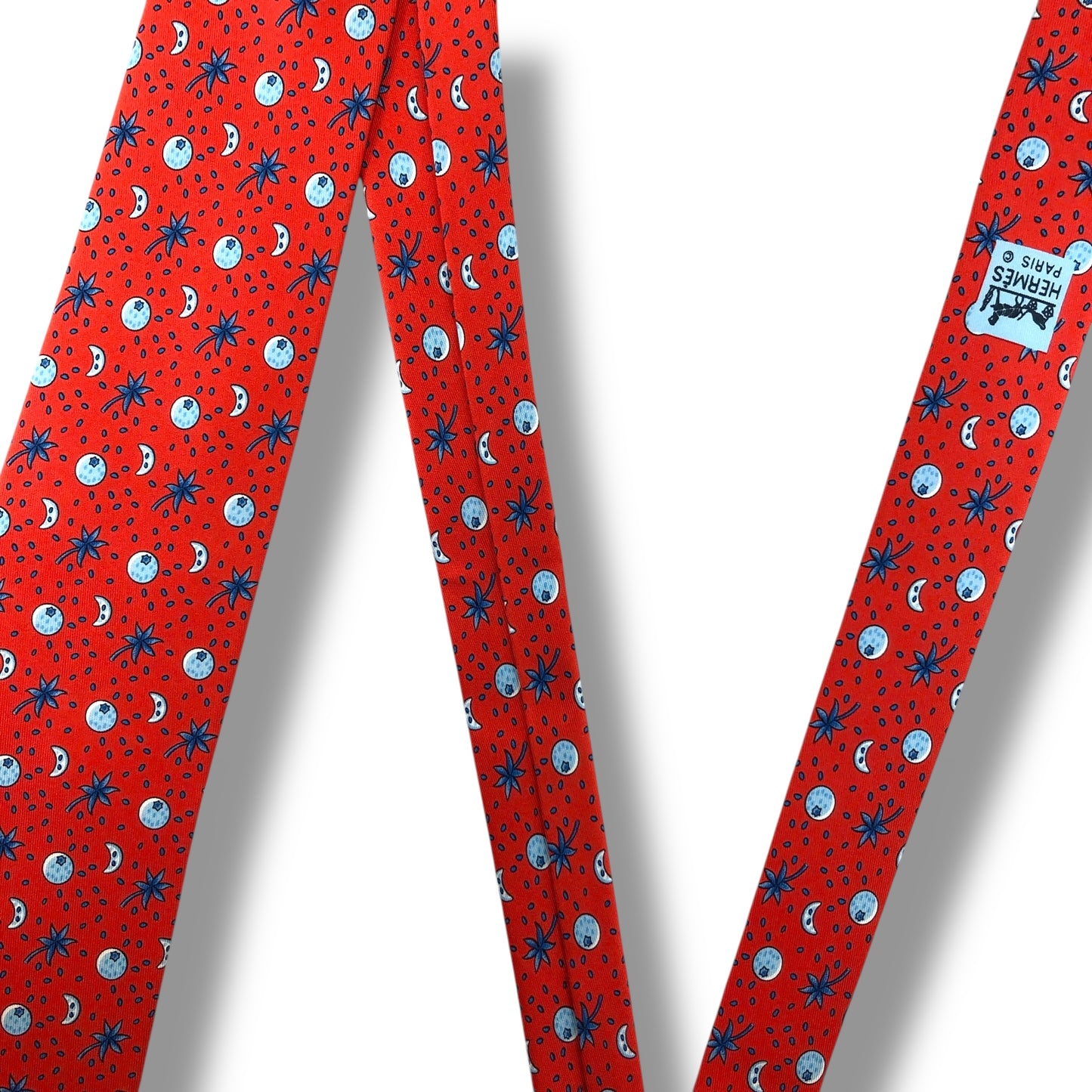 【7714】未使用に近い！エルメス　ネクタイ　レッド系　ヤシの木柄