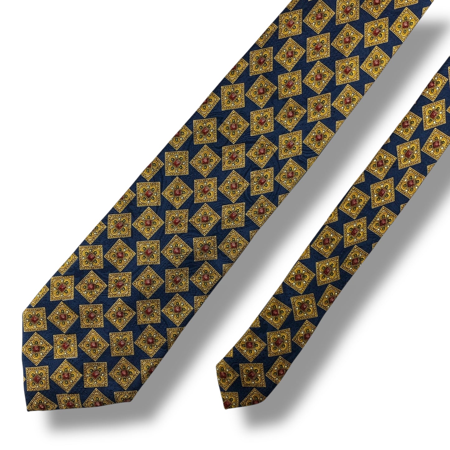 【7721】美品！ヴァレンティノ　ネクタイ　ネイビー系