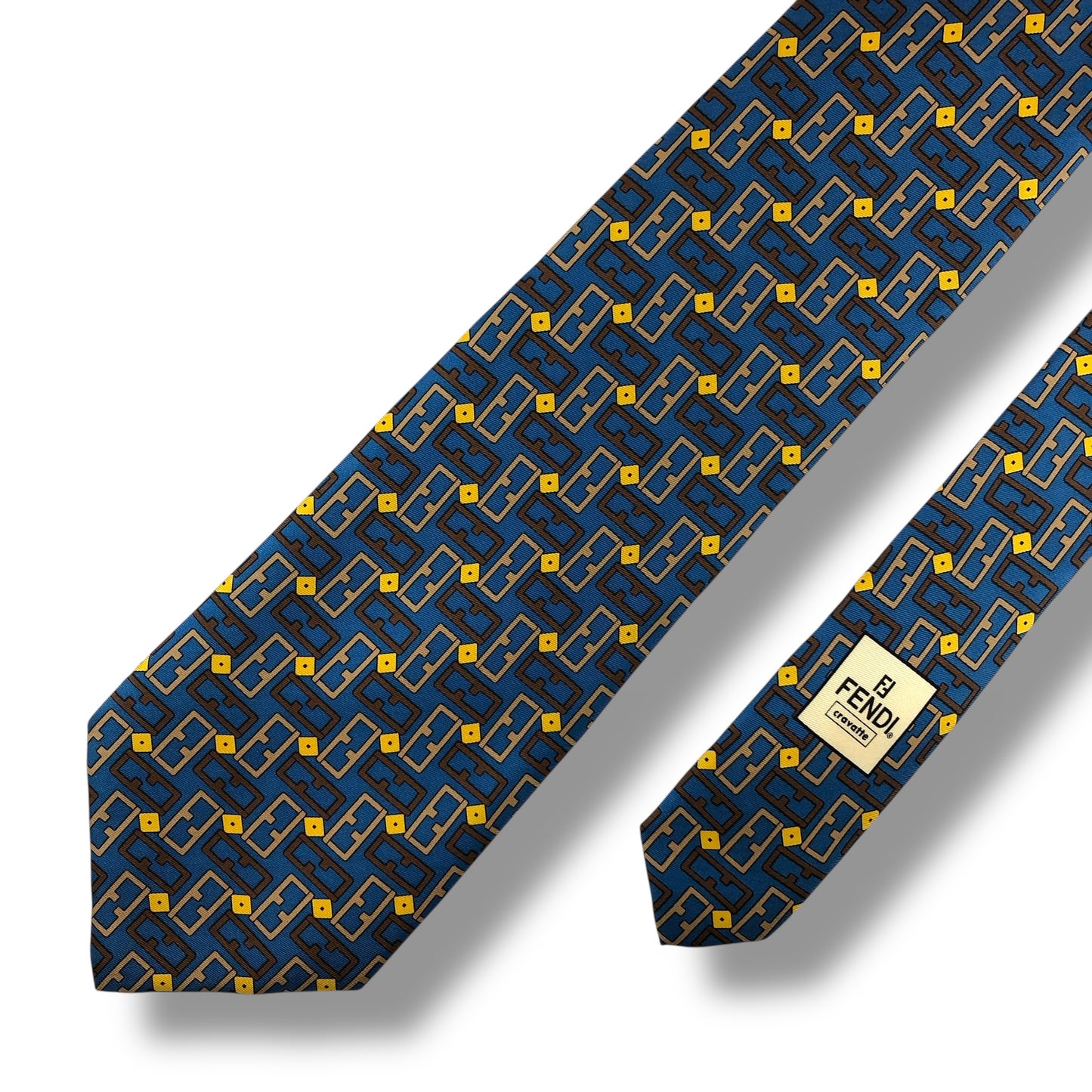 【7832】未使用保管品　フェンディ　ネクタイ ブルー系　FF柄