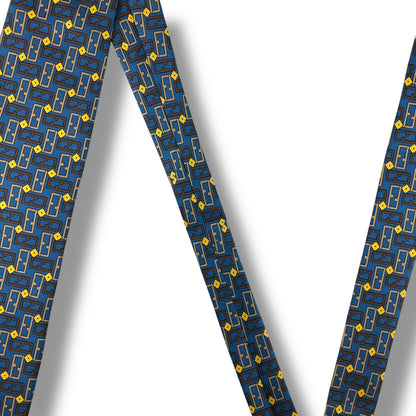 【7832】未使用保管品　フェンディ　ネクタイ ブルー系　FF柄