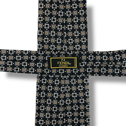 【7856】良品！フェンディ　ネクタイ　ブラック系