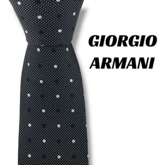 【7875】美品！ジョルジオアルマーニ　ネクタイ　ブラック系