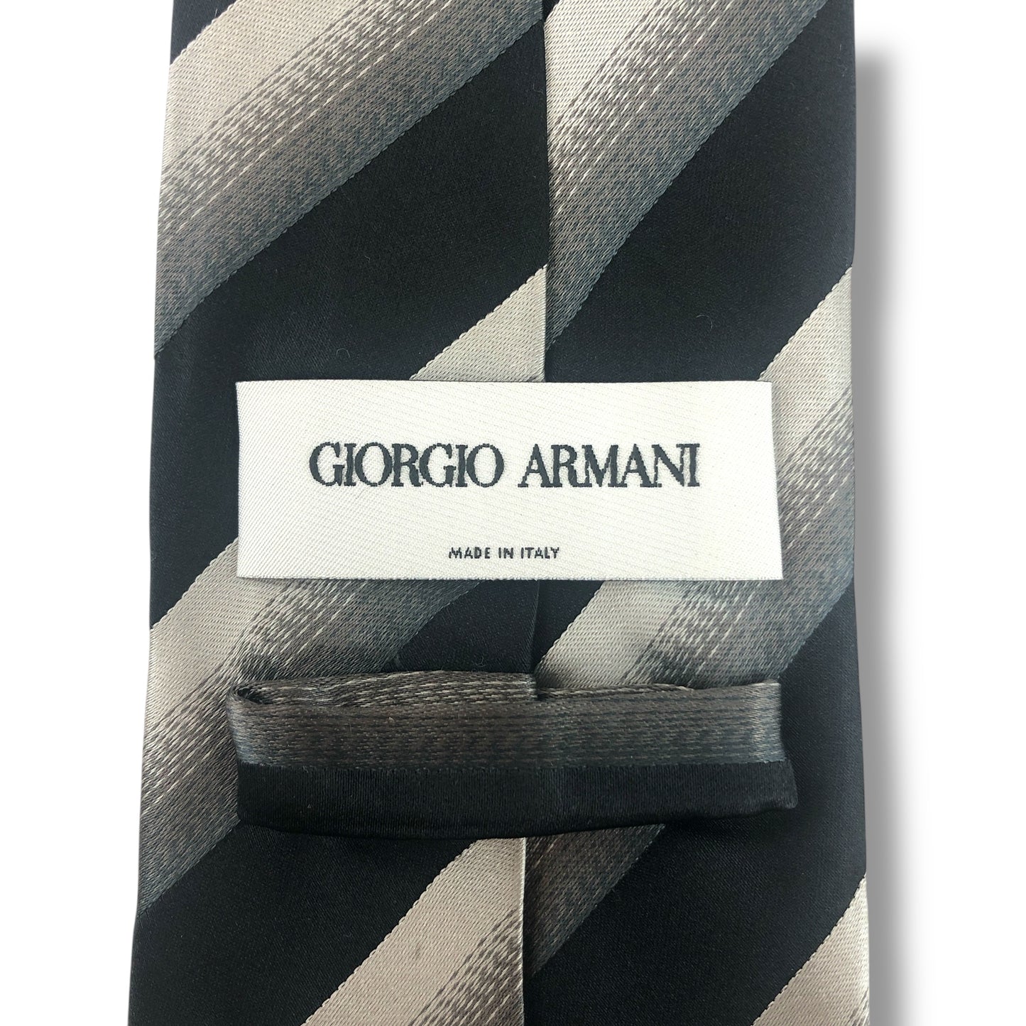 【7909】美品ー良品！アルマーニ　ネクタイ　ブラック系