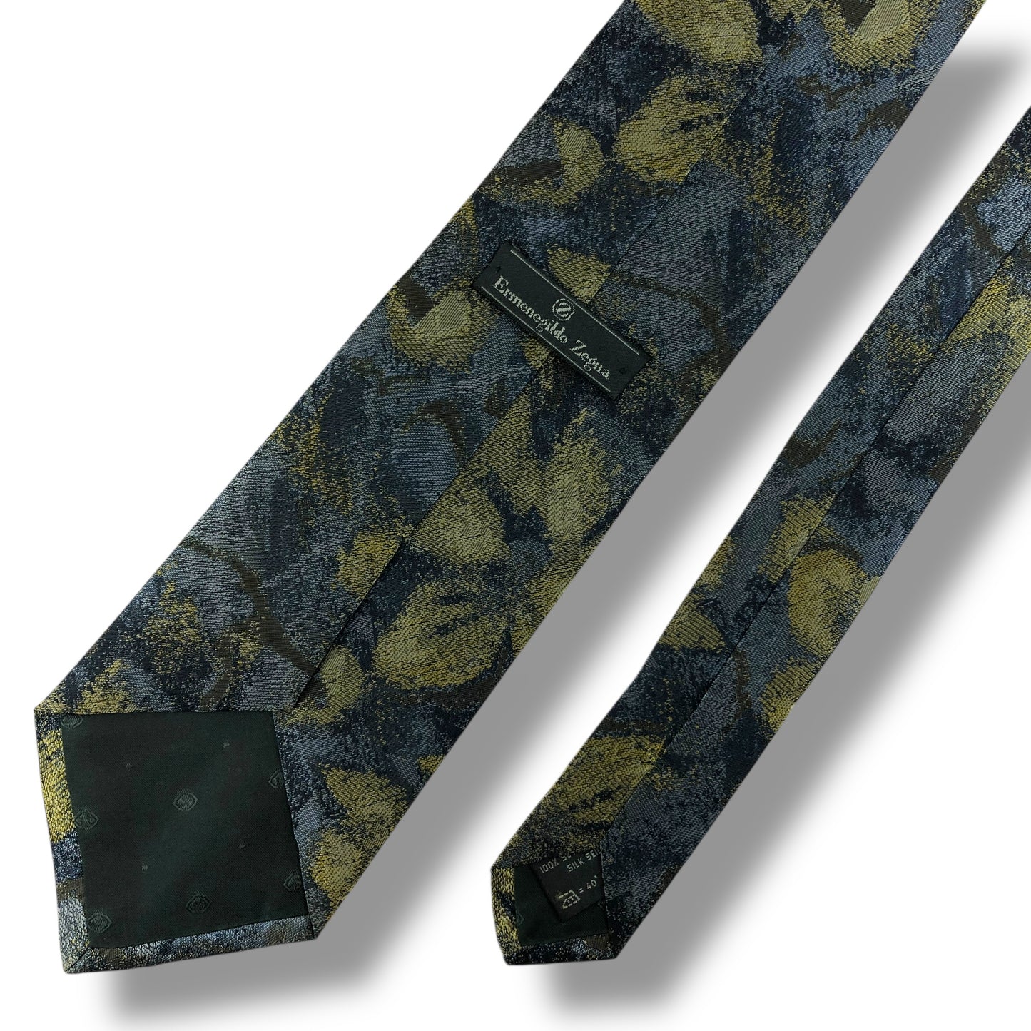 【7947】良品！エルメネジルドゼニア　ネクタイ　水色系