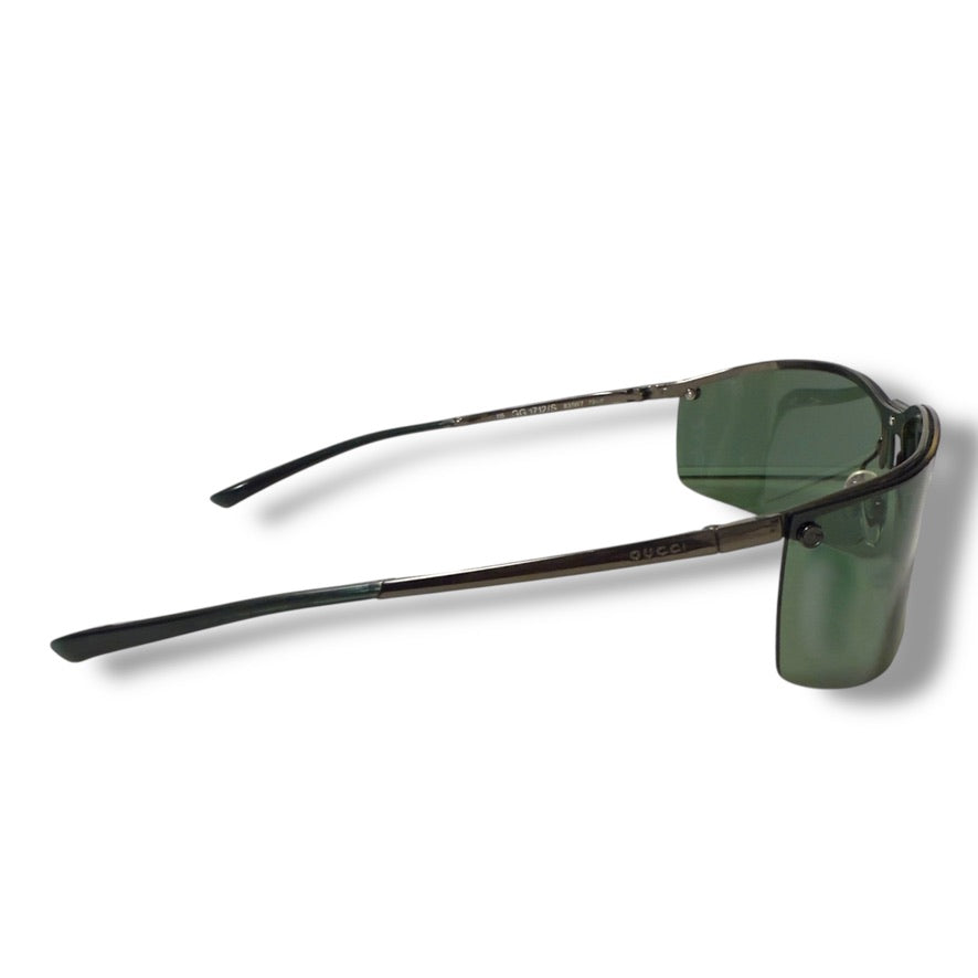[50] Good quality! Gucci sunglasses in green 