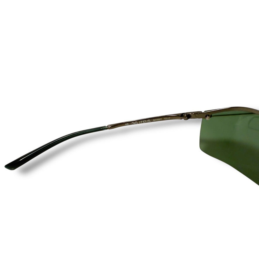 [50] Good quality! Gucci sunglasses in green 