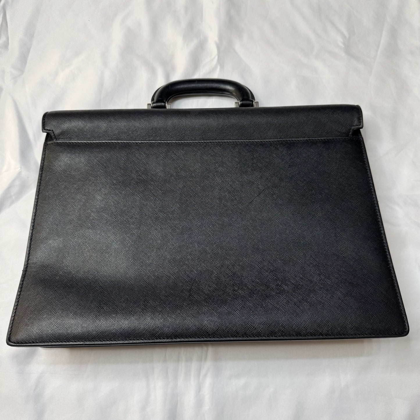 【良品】バーバリー　バッグ　ブラック系　ビジネスバッグ　サフィアーノ