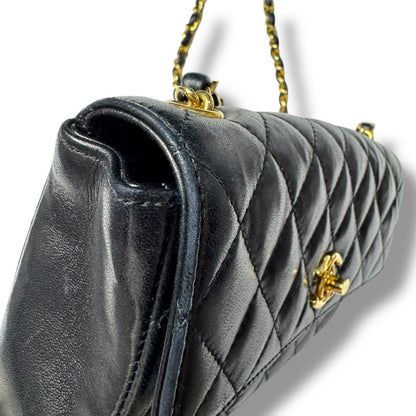 【良品】シャネル　ミニマトラッセ　チェーンショルダーバッグ　ブラック　ラムスキン