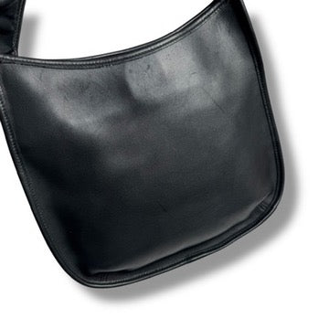 【良品】オールドコーチ　ワンショルダーバッグ　エルゴ　黒　レザー　9047