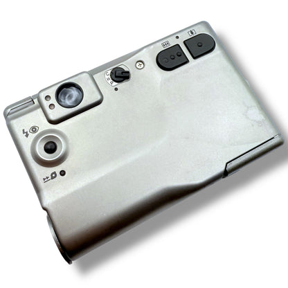 【125】CANON IXY  デジタルカメラ　シルバー系