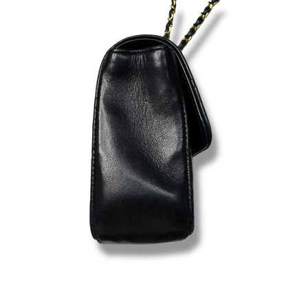 【良品】シャネル　ミニマトラッセ　チェーンショルダーバッグ　ブラック　ラムスキン