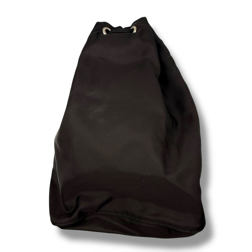 【美品】プラダ　ポーチ　ブラック系　ナイロン　テスート　巾着