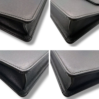 【美品】バーバリー　クラッチバッグ　ブラック系　サフィアーノ