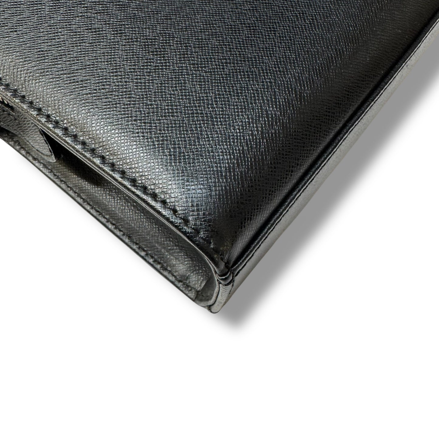 【美品】(1)バーバリー　セカンドバッグ　クラッチバッグ　サフィアーノ　黒