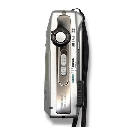 【144】SANYO DSC-SX550 デジタルカメラ　シルバー系