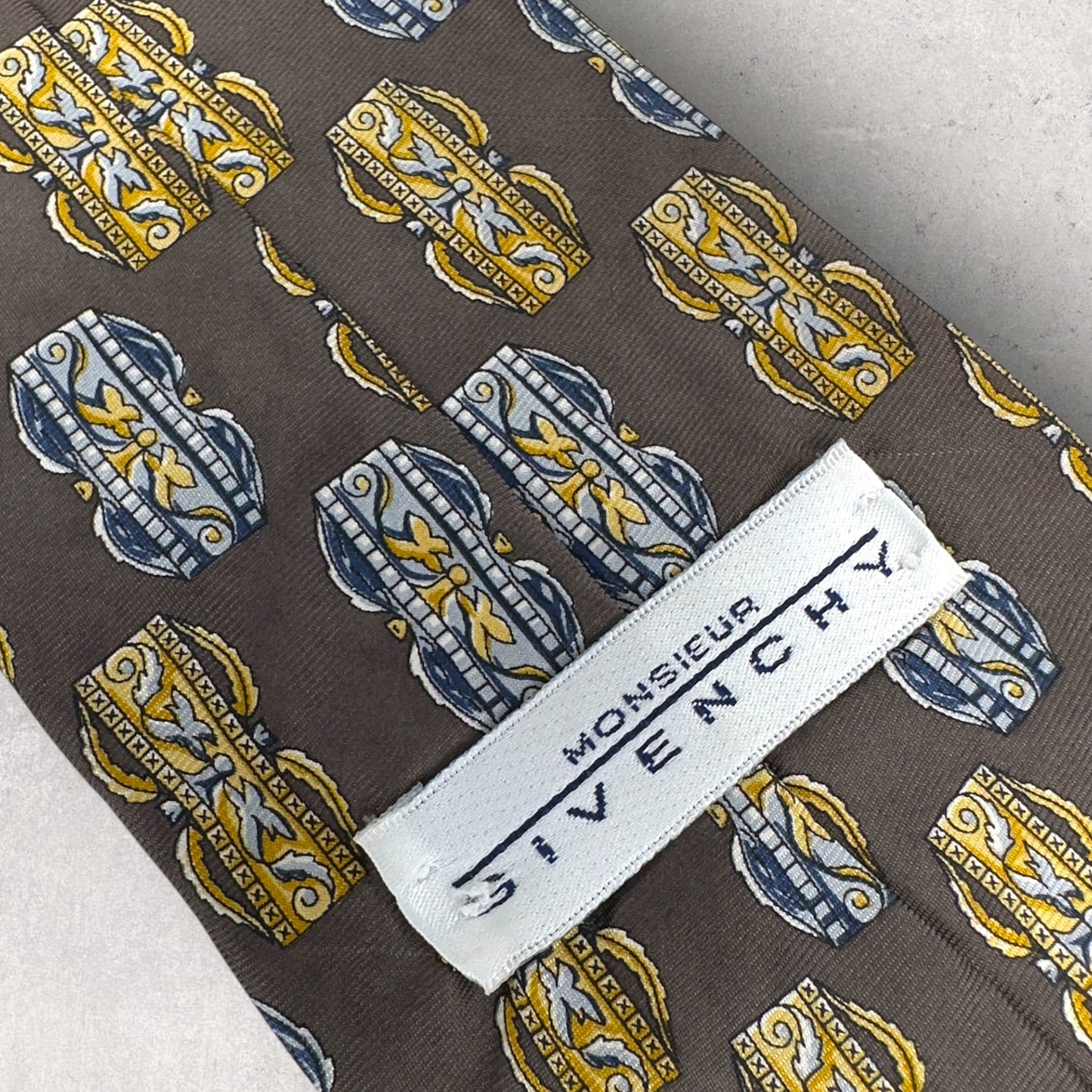 【6682】良品！ジバンシー　ネクタイ　グレー系