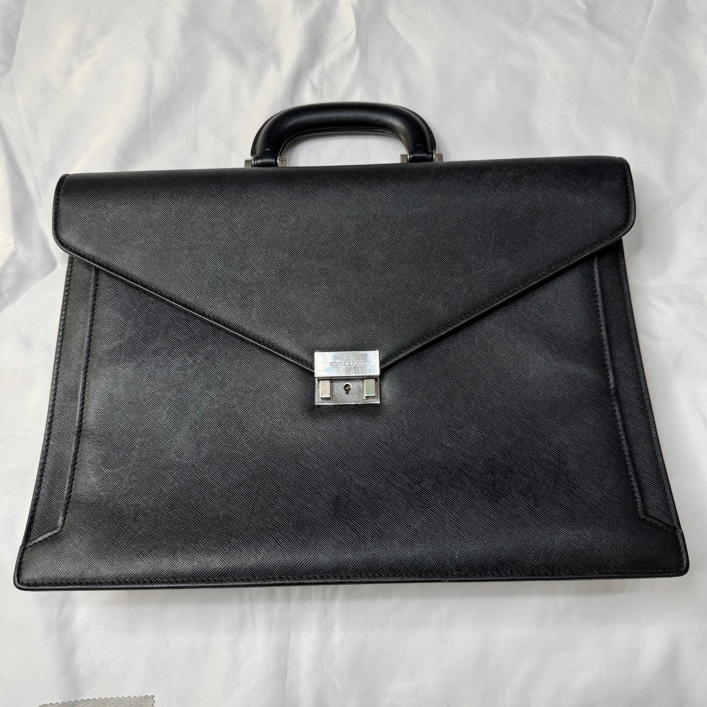 【良品】バーバリー　バッグ　ブラック系　ビジネスバッグ　サフィアーノ