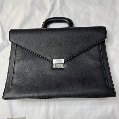 【良品】バーバリー　バッグ　ブラック系　ビジネスバッグ　サフィアーノ