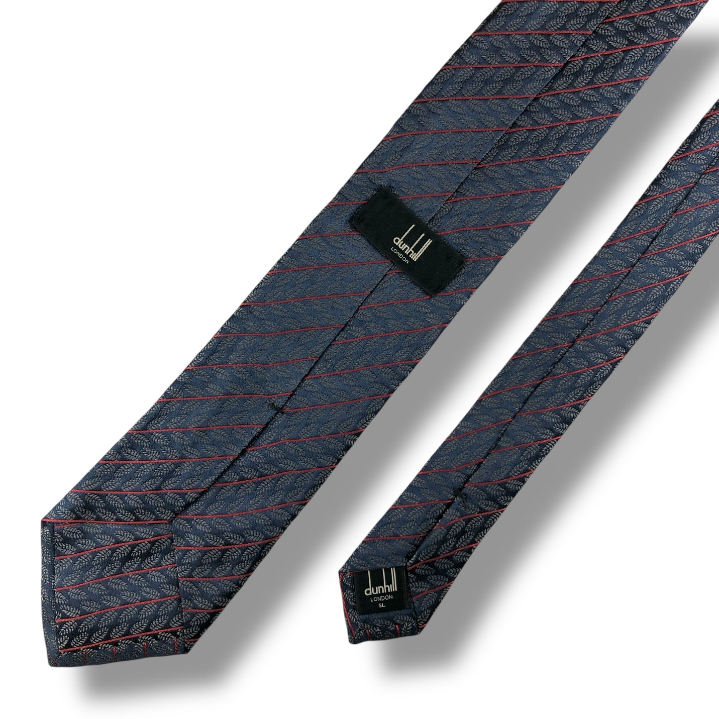 【7813】美品！ダンヒル　ネクタイ　ダークネイビー系　葉柄