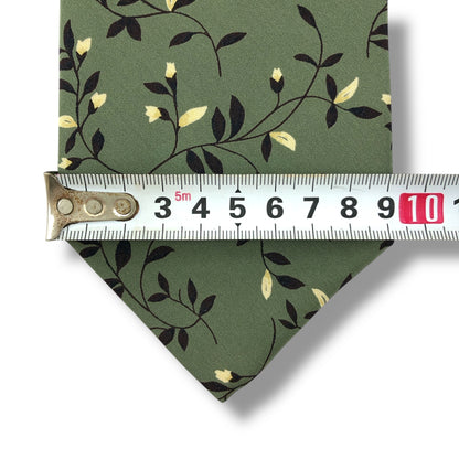 【7815】美品ー良品！クロエ　ネクタイ　グリーン系　葉柄