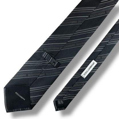 【8038】美品！ドルチェアンドガッバーナ　ネクタイ　ブラック系　ストライプ