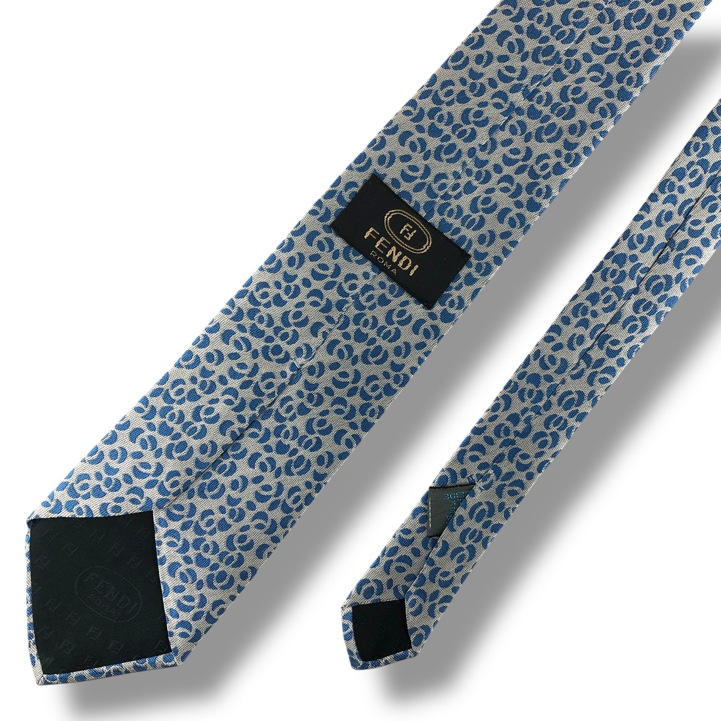 【8072】良品！フェンディ　ネクタイ　水色系