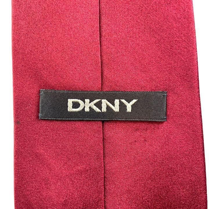 【3167】良品！DKNY ディーケーエヌワイ　ネクタイ　レッド系