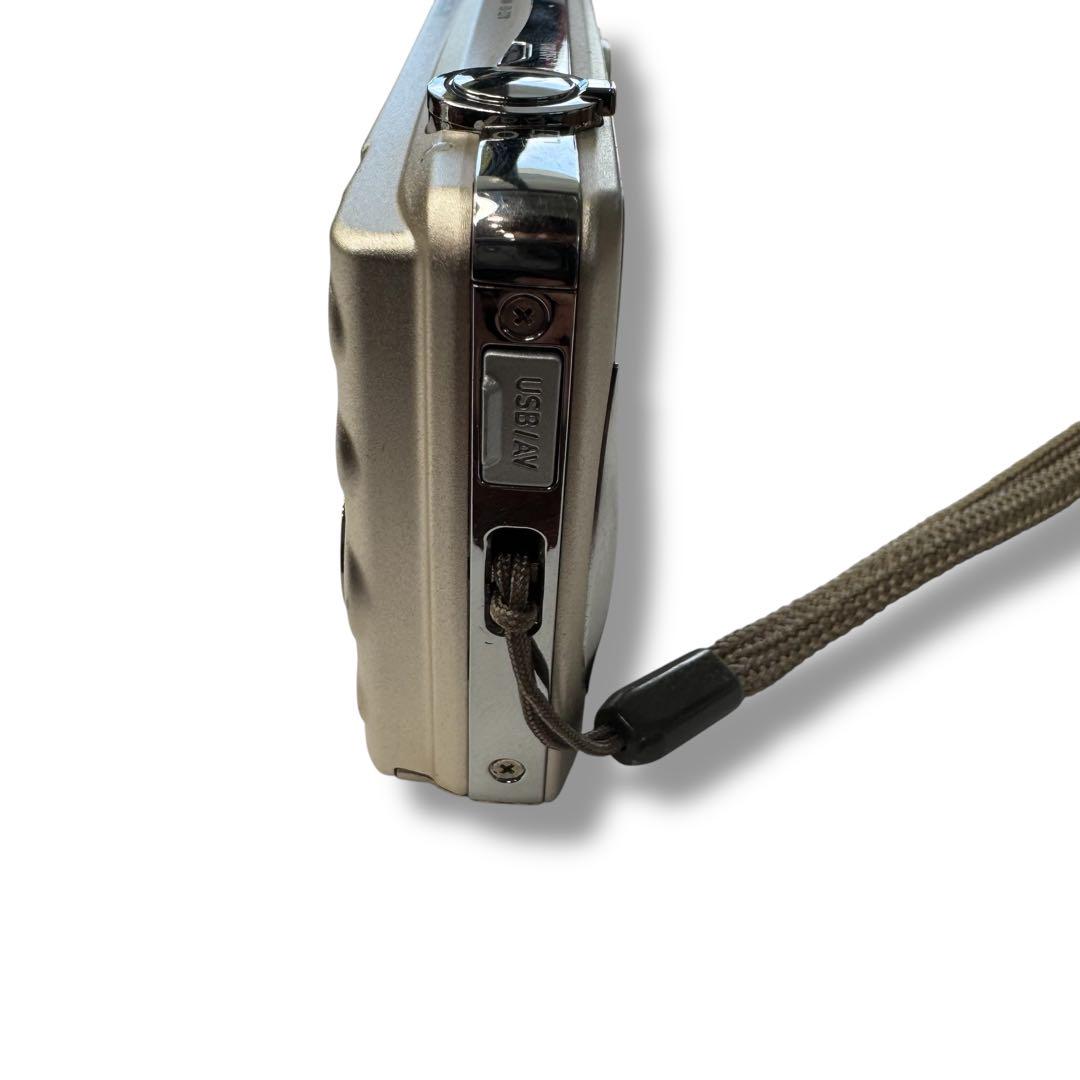 Casiカシオ　コンパクトデジタルカメラ　EX-Z270